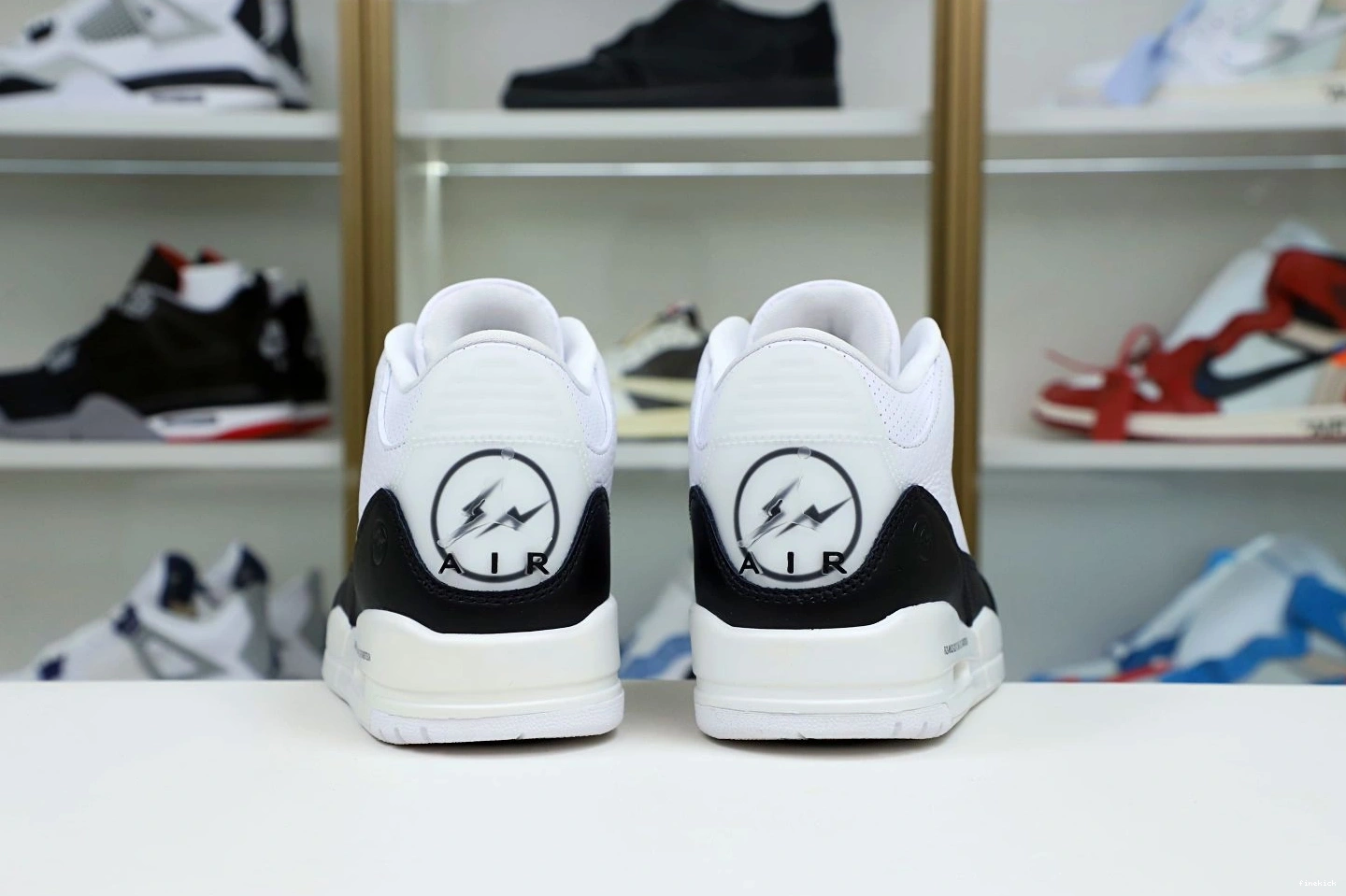AIR 3 DESIGN RETRO 'WHITE' JORDAN X FRAGMENT SP 1227